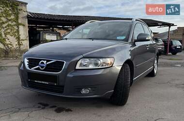 Универсал Volvo V50 2012 в Киеве