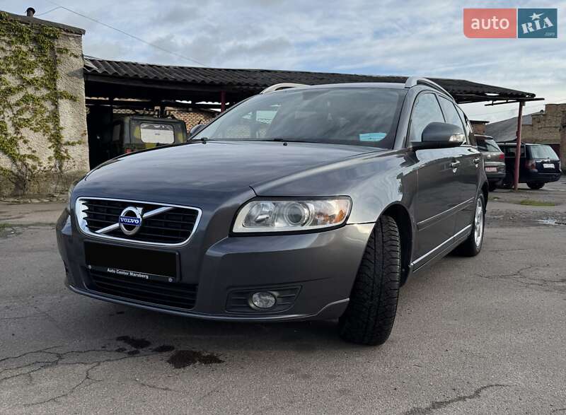 Универсал Volvo V50 2012 в Киеве