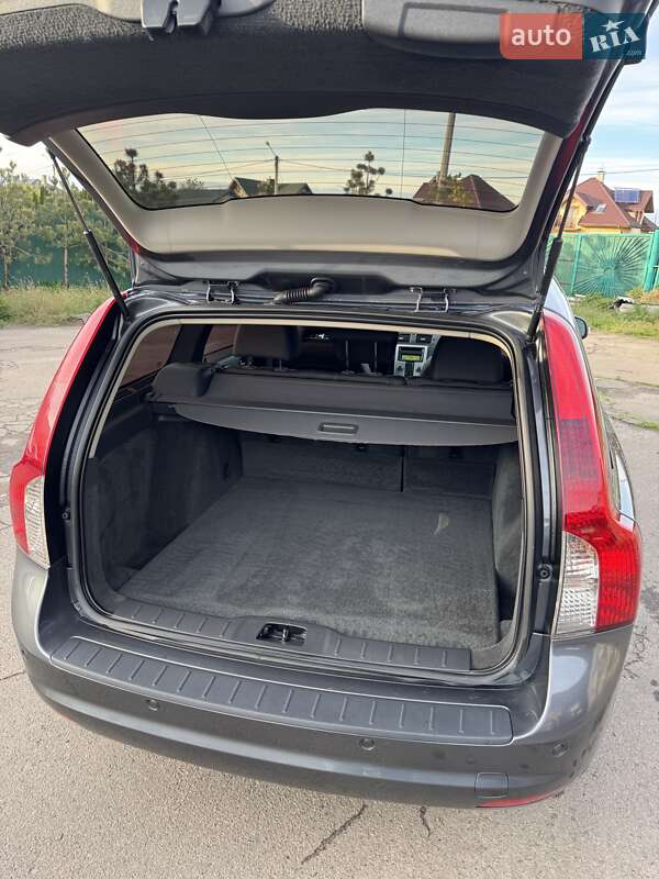 Универсал Volvo V50 2012 в Киеве
