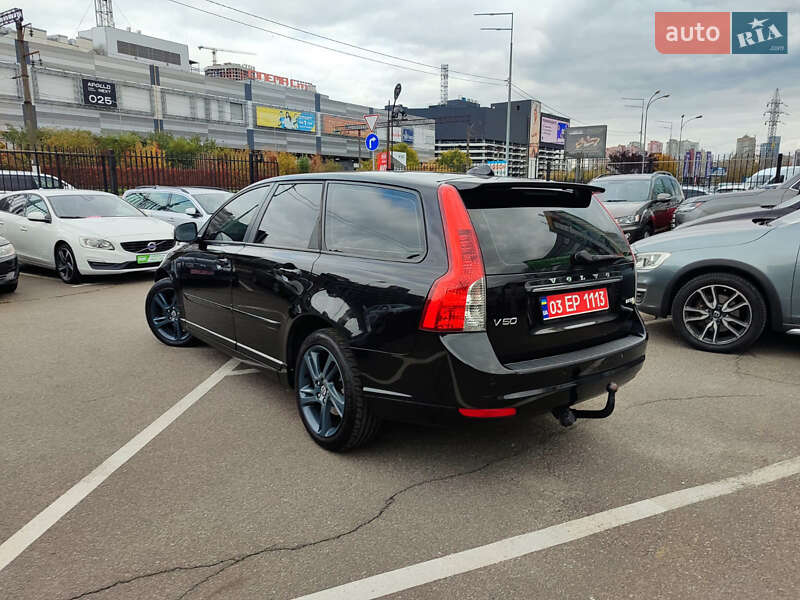 Универсал Volvo V50 2012 в Киеве