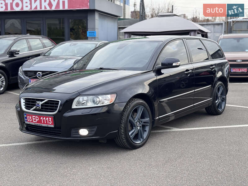 Универсал Volvo V50 2012 в Киеве