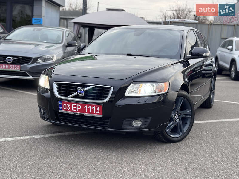 Универсал Volvo V50 2012 в Киеве