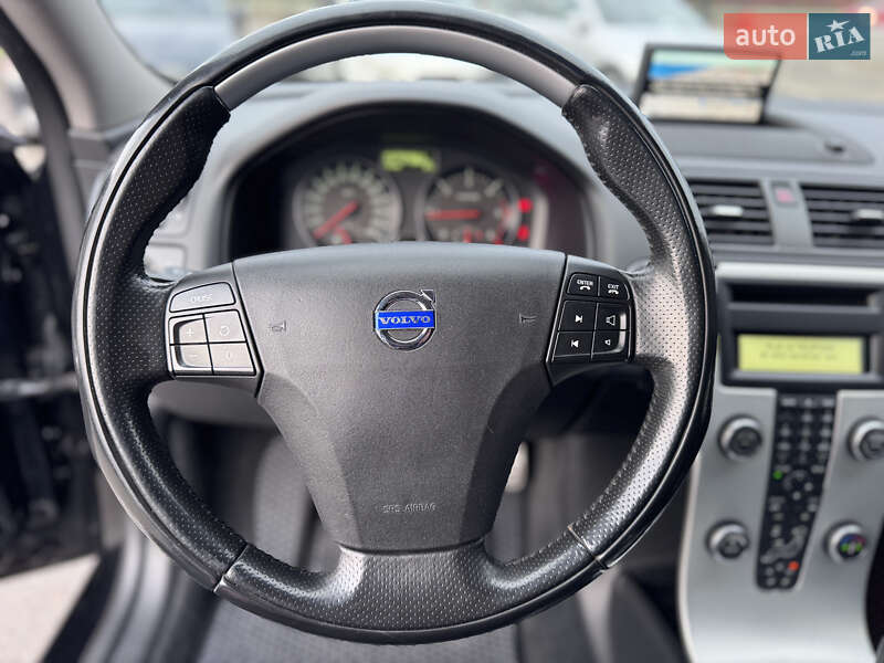 Универсал Volvo V50 2012 в Киеве