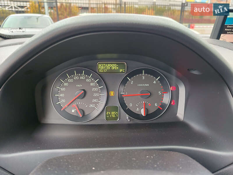 Универсал Volvo V50 2012 в Киеве