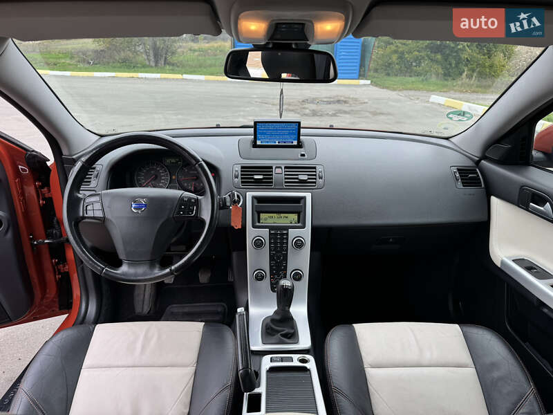 Універсал Volvo V50 2012 в Ірпені