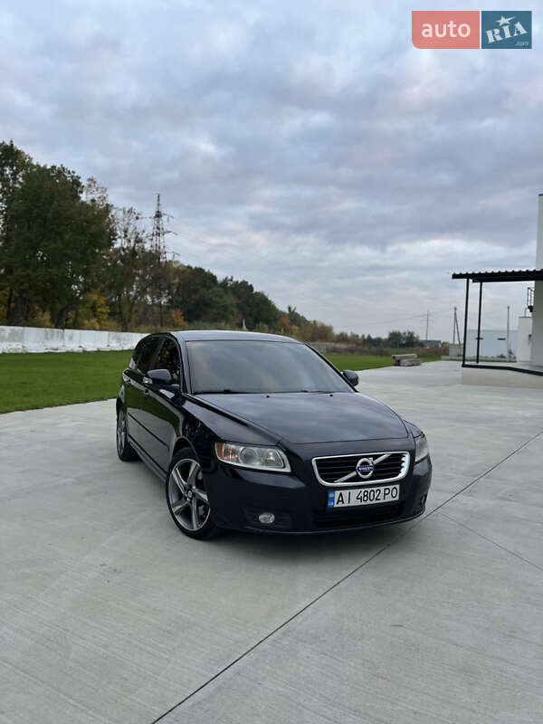 Volvo V50 2011