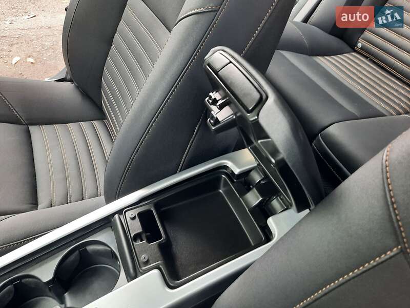 Універсал Volvo V50 2010 в Полтаві