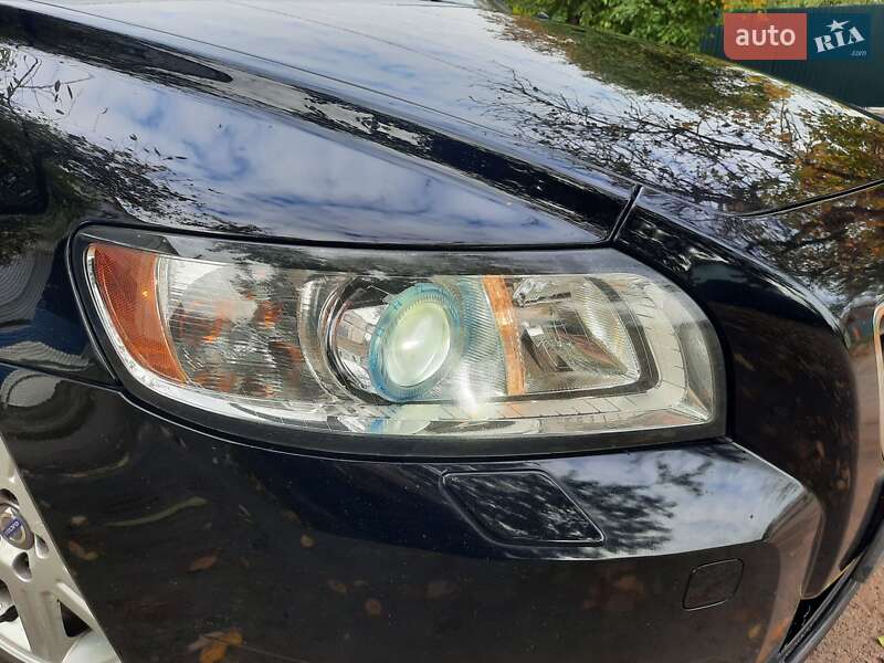 Універсал Volvo V50 2010 в Полтаві