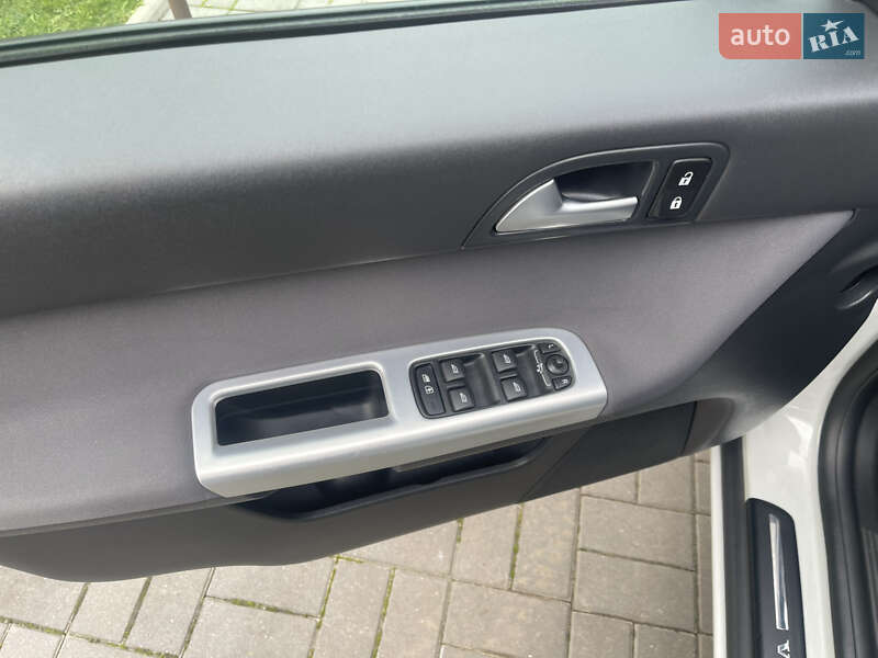 Универсал Volvo V50 2010 в Шепетовке фото 8 Универсал Volvo V50 2010 в Шепетовке