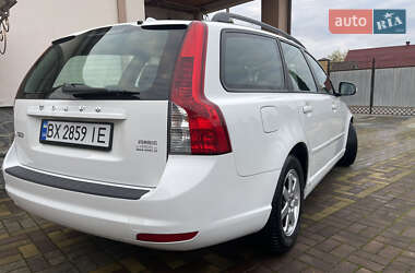 Універсал Volvo V50 2010 в  фото 36 Універсал Volvo V50 2010 в