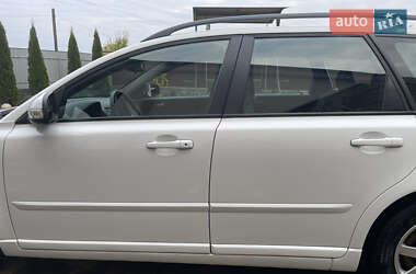 Універсал Volvo V50 2010 в  фото 51 Універсал Volvo V50 2010 в