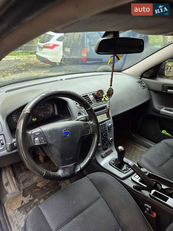 Универсал Volvo V50 2010 в Шепетовке фото 17 Универсал Volvo V50 2010 в Шепетовке