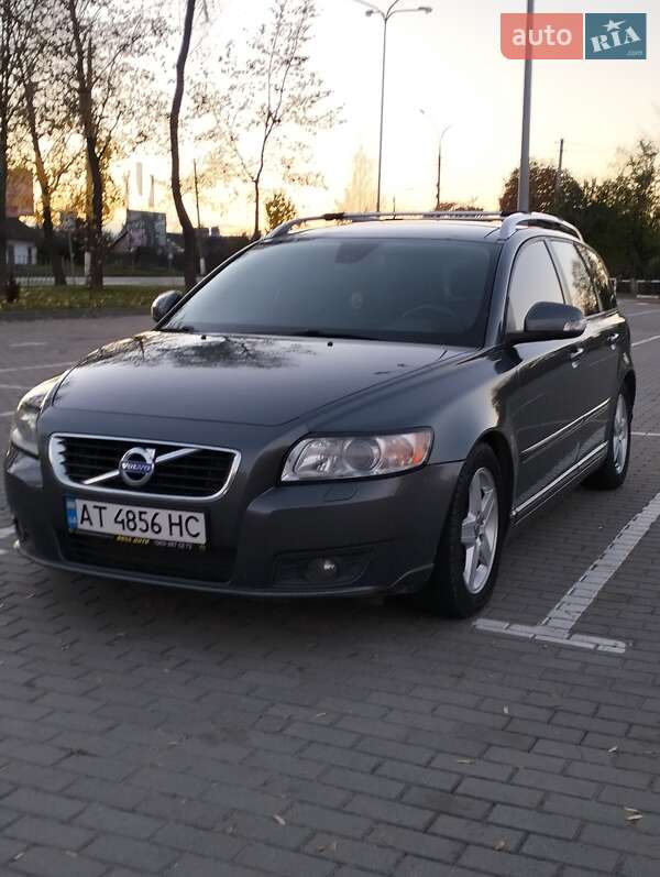 Універсал Volvo V50 2010 в Коломиї