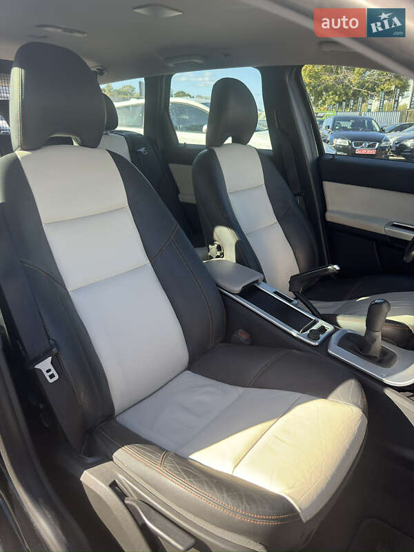 Универсал Volvo V50 2010 в Киеве фото 26 Универсал Volvo V50 2010 в Киеве