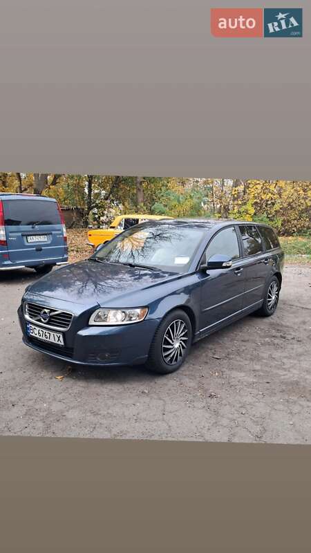 Volvo V50 2010 Volvo V50 2010