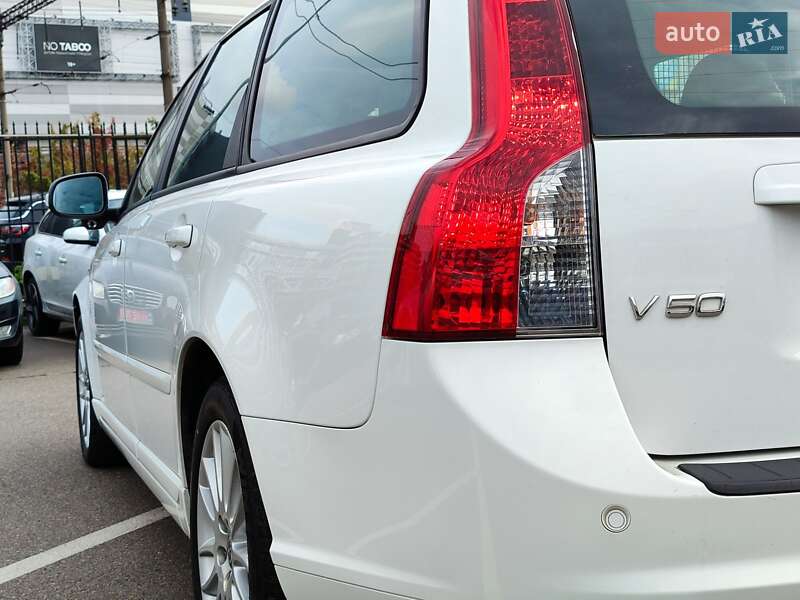Універсал Volvo V50 2011 в Києві