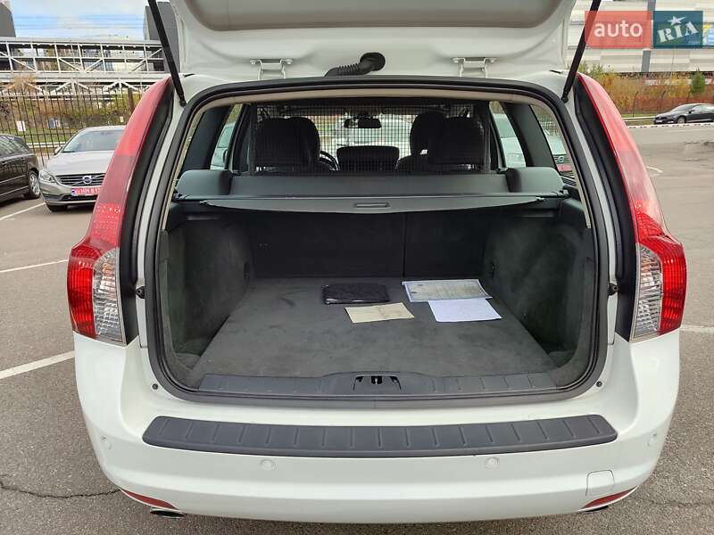 Універсал Volvo V50 2011 в Києві