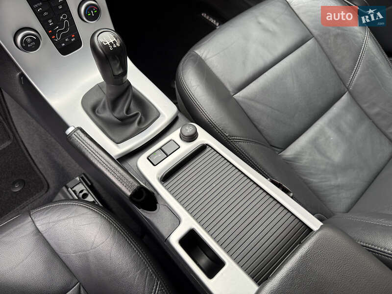 Универсал Volvo V50 2012 в Стрые фото 63 Универсал Volvo V50 2012 в Стрые