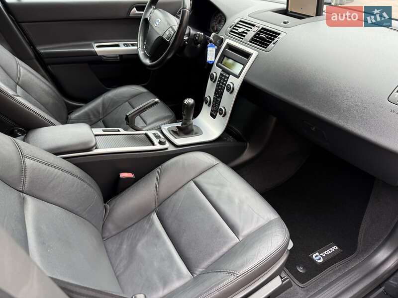 Универсал Volvo V50 2012 в Стрые фото 84 Универсал Volvo V50 2012 в Стрые