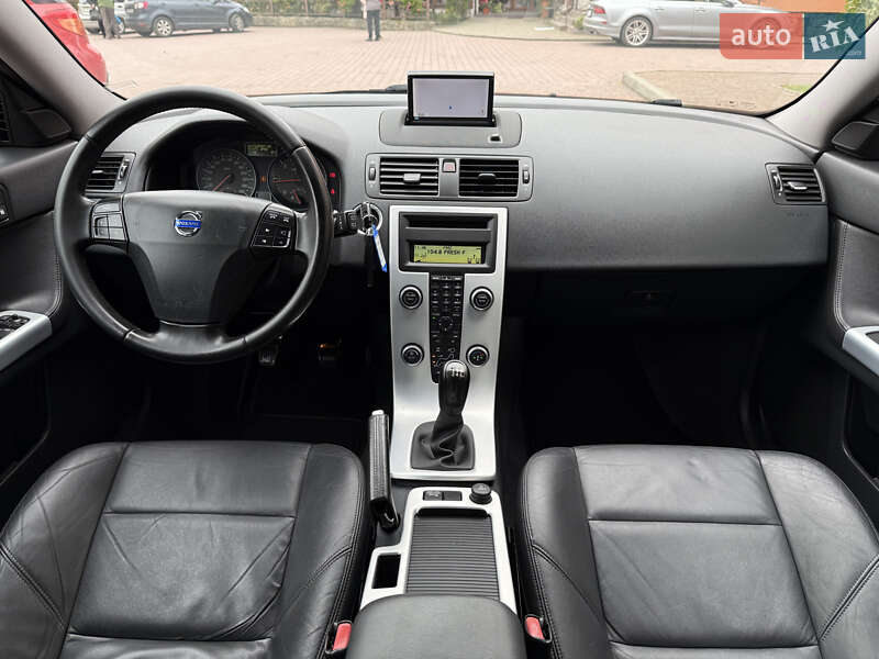 Универсал Volvo V50 2012 в Стрые фото 94 Универсал Volvo V50 2012 в Стрые