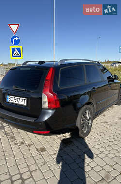 Универсал Volvo V50 2012 в 