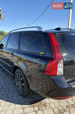 Универсал Volvo V50 2012 в 
