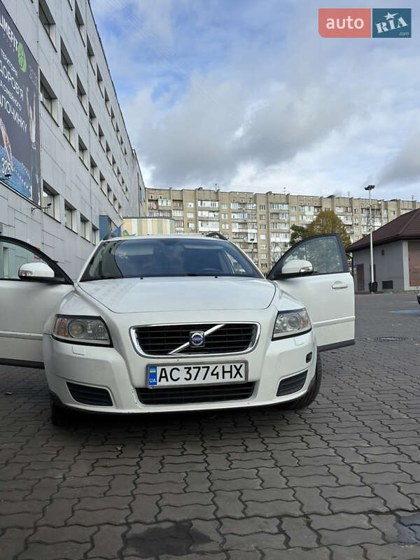 Volvo V50 2009