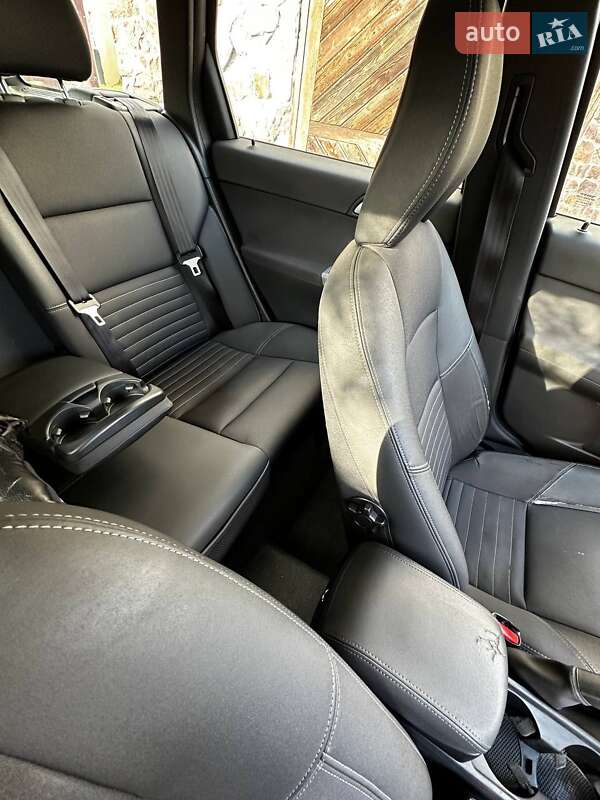 Универсал Volvo V50 2004 в Отынии фото 19 Универсал Volvo V50 2004 в Отынии