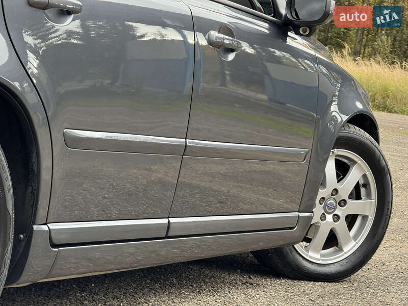 Універсал Volvo V50 2011 в Моршині