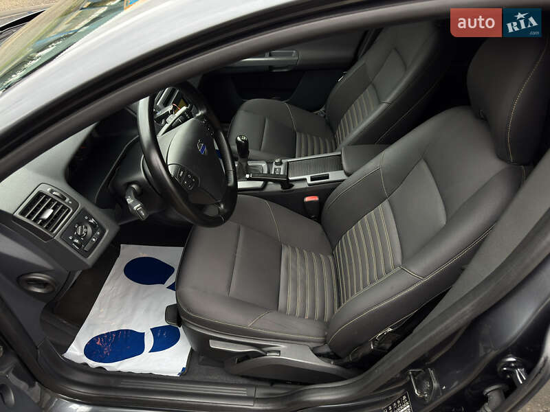 Універсал Volvo V50 2011 в Моршині