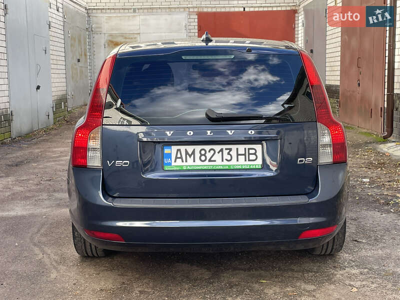 Універсал Volvo V50 2012 в Житомирі