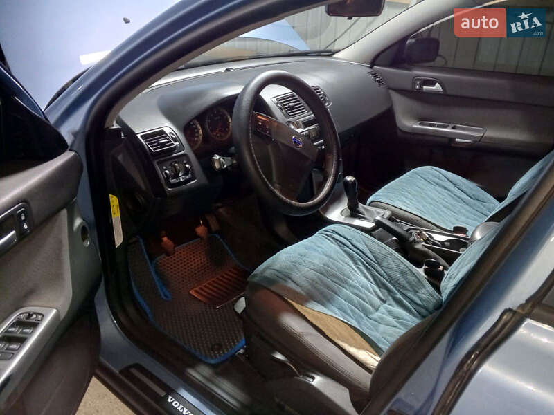 Универсал Volvo V50 2005 в Братском