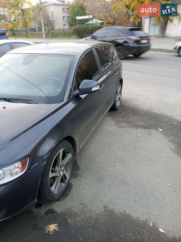 Универсал Volvo V50 2010 в Николаеве фото 8 Универсал Volvo V50 2010 в Николаеве