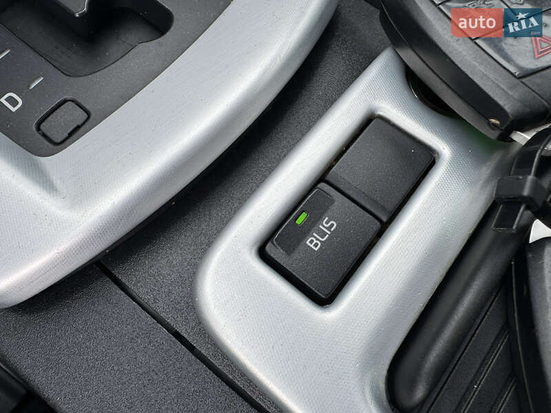 Универсал Volvo V50 2012 в Киеве фото 43 Универсал Volvo V50 2012 в Киеве