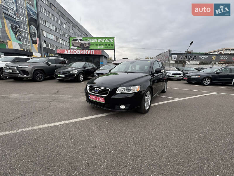 Универсал Volvo V50 2012 в Киеве фото 46 Универсал Volvo V50 2012 в Киеве