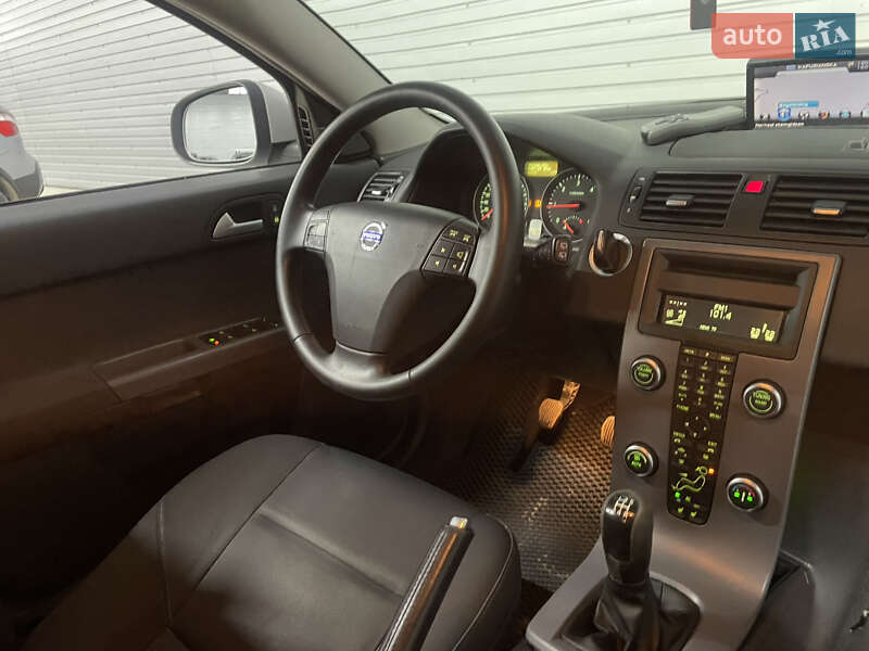Универсал Volvo V50 2010 в Стрые фото 51 Универсал Volvo V50 2010 в Стрые