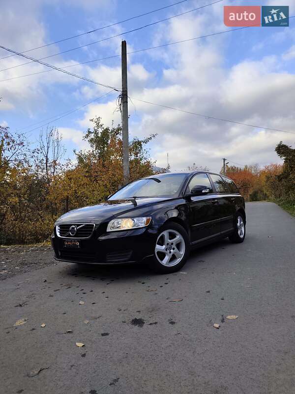 Универсал Volvo V50 2011 в Луцке фото Универсал Volvo V50 2011 в Луцке