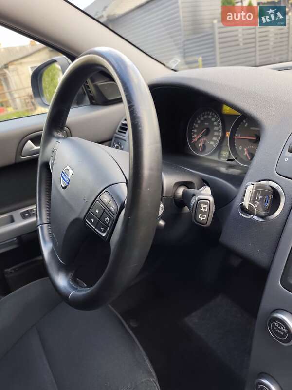 Универсал Volvo V50 2011 в Луцке фото 44 Универсал Volvo V50 2011 в Луцке
