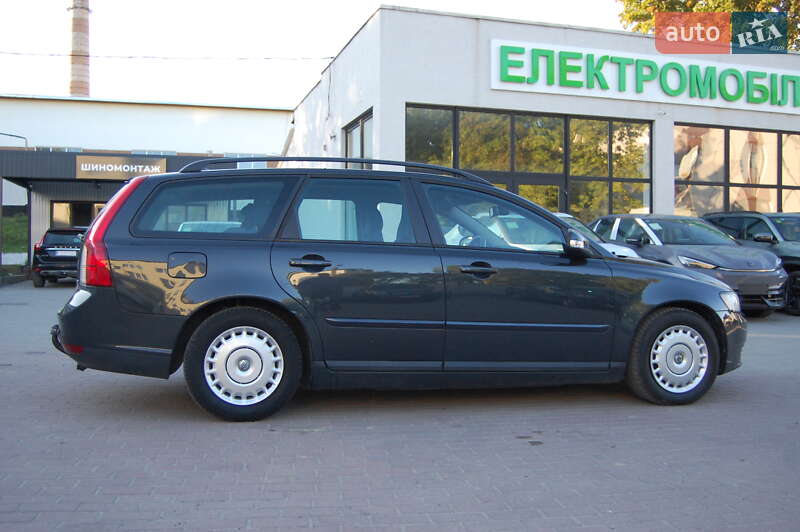 Универсал Volvo V50 2010 в Ивано-Франковске