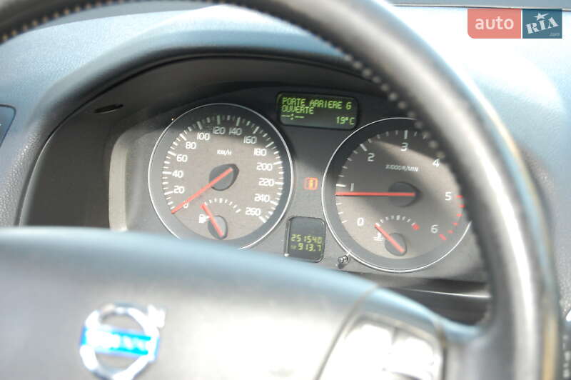 Универсал Volvo V50 2010 в Ивано-Франковске