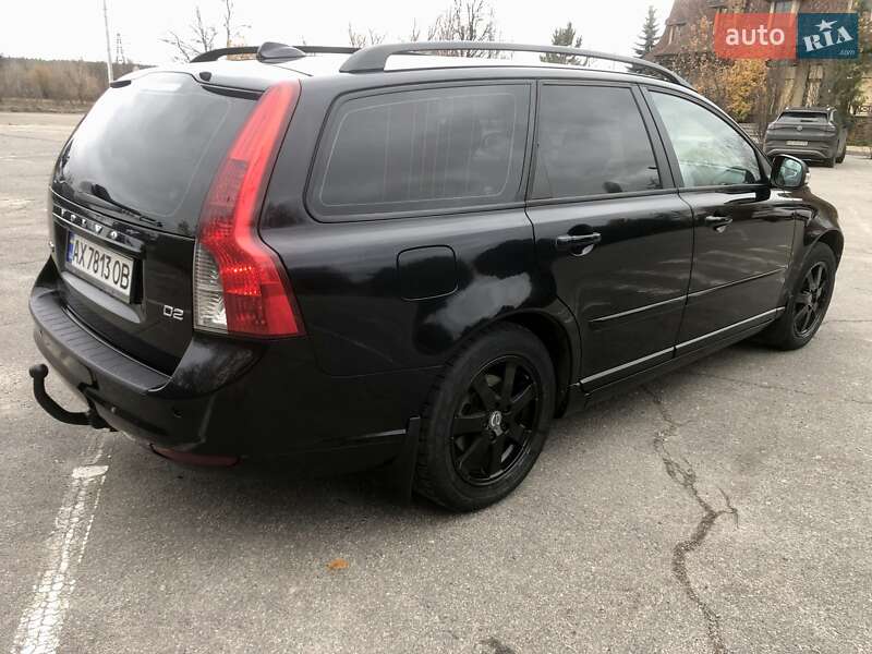 Универсал Volvo V50 2010 в Харькове