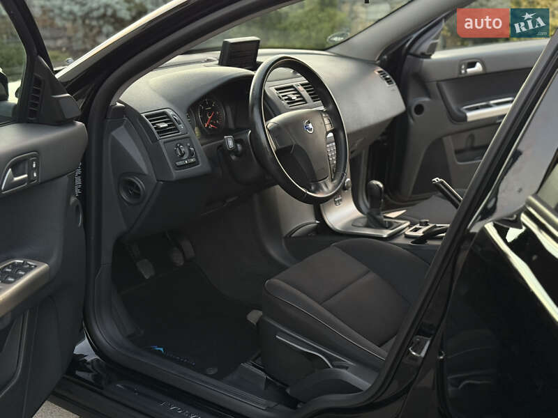 Универсал Volvo V50 2009 в Стрые фото 93 Универсал Volvo V50 2009 в Стрые