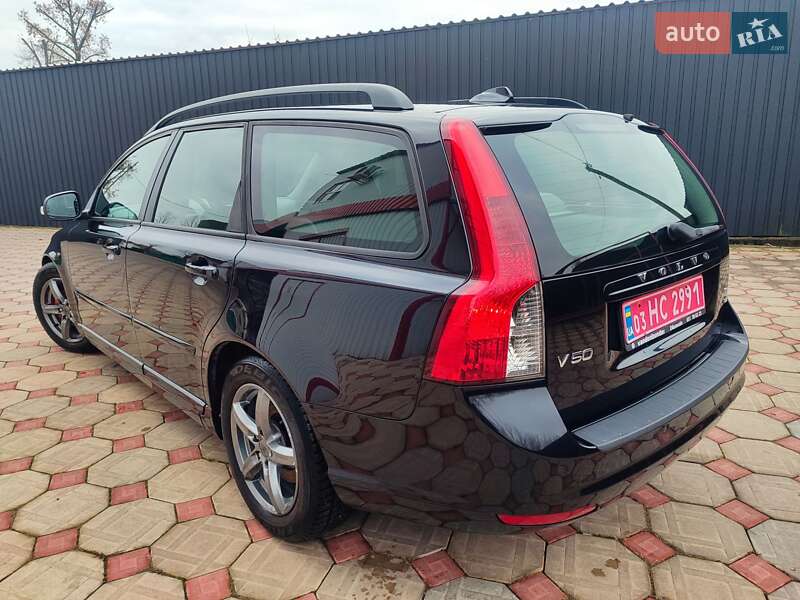 Универсал Volvo V50 2010 в Кролевце