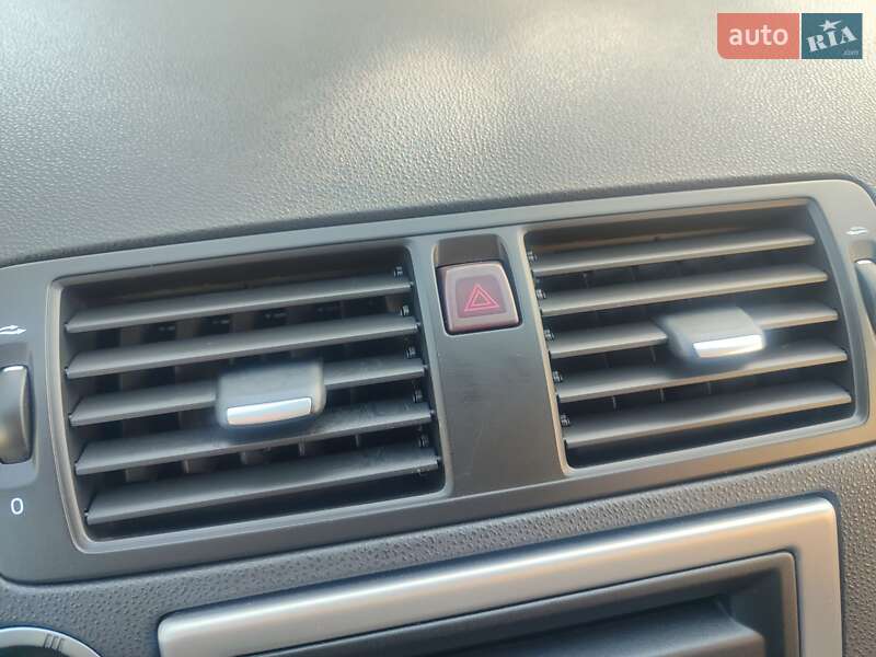 Универсал Volvo V50 2010 в Кролевце