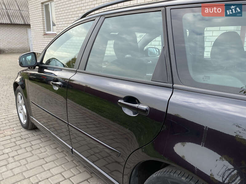 Универсал Volvo V50 2010 в Луцке фото 27 Универсал Volvo V50 2010 в Луцке