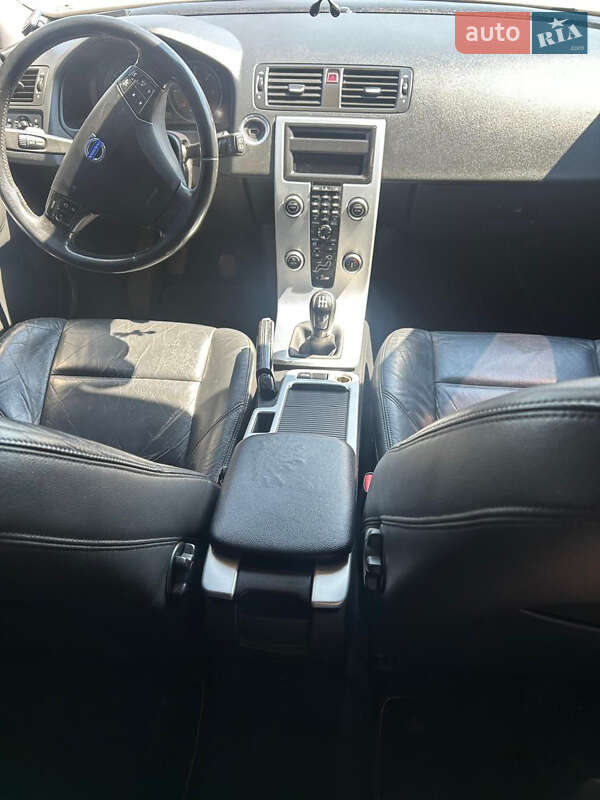 Универсал Volvo V50 2010 в Житомире