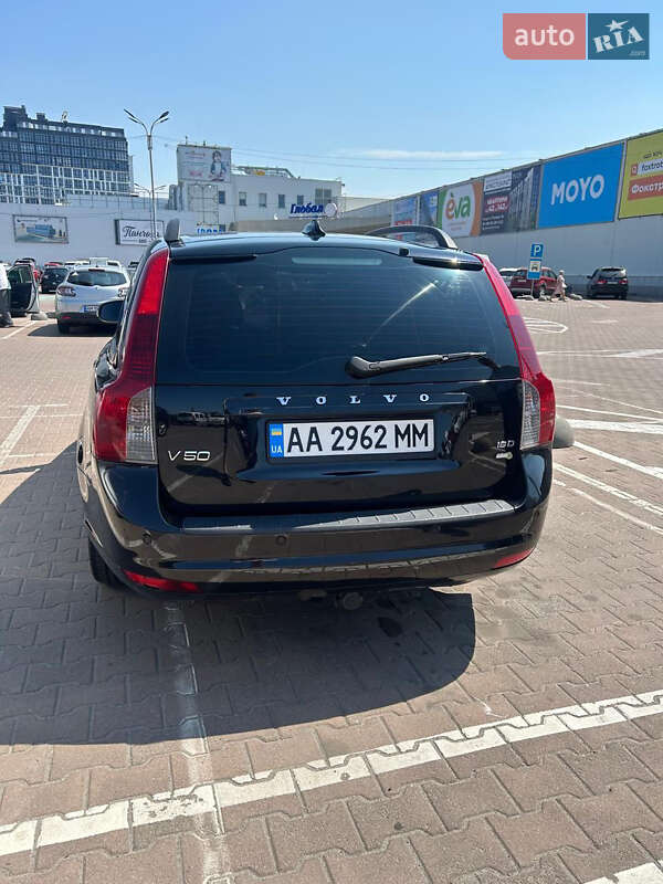 Универсал Volvo V50 2010 в Житомире