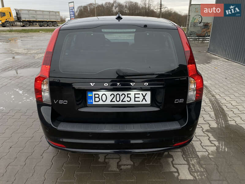 Универсал Volvo V50 2011 в Тернополе