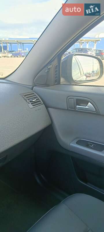 Универсал Volvo V50 2011 в Киеве фото 23 Универсал Volvo V50 2011 в Киеве