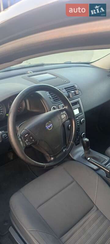 Универсал Volvo V50 2011 в Киеве фото 34 Универсал Volvo V50 2011 в Киеве